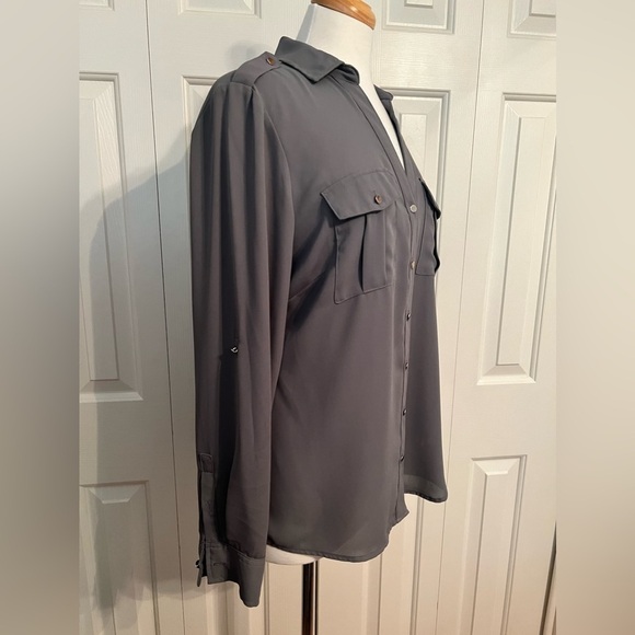 NWOT Roll-Tab Utility Shirt in Carlson Grey Size Medium - Picture 3 of 7